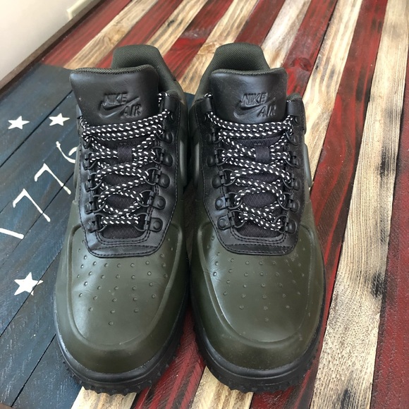 Nike Air Boots - Picture 2 of 6